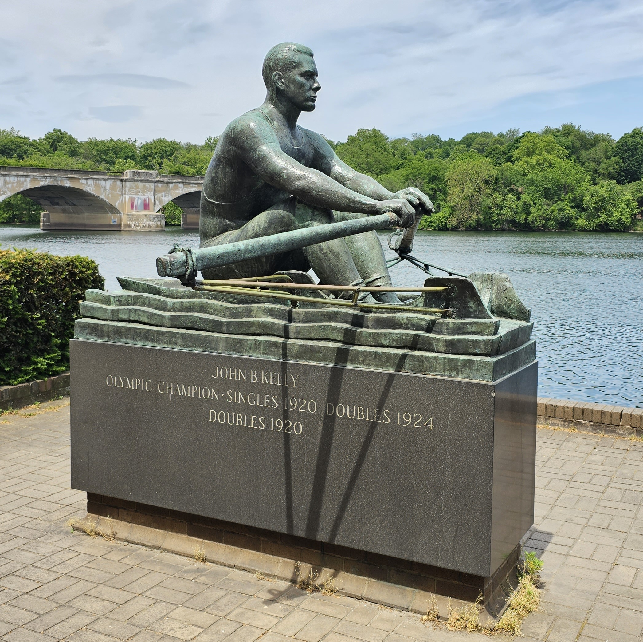Bronze statue of John B. Kelly Sr. on the banks of the Schuylkill River in Philadelphia, commemorating his 1920 and 1924 Olympic rowing gold medals